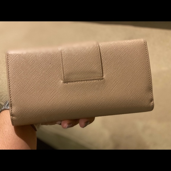 💯 % Auth Prada saffiano wallet cameo beige - Picture 12 of 13